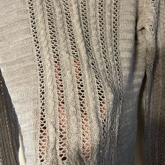 Cato Women’s Lace Long Sleeve Sweater Top, Size Medium, Light Gray - Picture 5 of 7